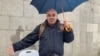 Владимир Стоянов, баща на обвинения за побоя на метеоролозите Стоян Стоянов, протестира с гладна стачка срещу прокурор Мария Николова, 1 април 2025 г.
