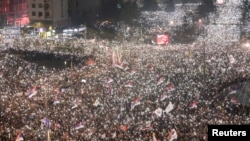 Protest u Beogradu 15. marta 2025. okupio je više stotina hiljada ljudi, a do incidenta je došlo tokom 15 minuta tišine za stradale u padu betonske nadstrešnice Železničke stanice u Novom Sadu 