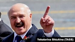 Білоруський президент Олександр Лукашенко під час параду в Москві, 24 червня 2020 року