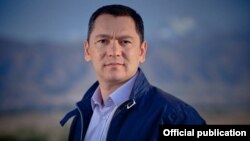 Кандидат в президенты, лидер парламентской фракции «Республика-Ата Журт» Омурбек Бабанов. 