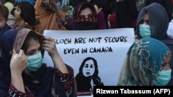 په کراچۍ کې د کريمې بلوچ د پلويانو مظاهره