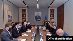 Ֆիլիպ Ռիքերը հանդիպել է Ջեյհուն Բայրամովին, արխիվ