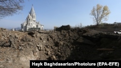 Շուշիի Ղազանչեցոց Սուրբ Ամենափրկիչ եկեղեցին ռմբակոծությունից հետո, հոկտեմբեր, 2020թ․