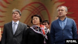 Алмазбек Атамбаев, Роза Отунбаева, Омурбек Текебаев