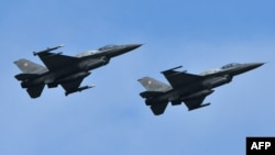 Avioane F-16