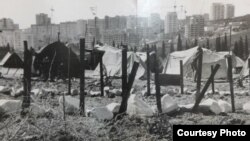 Наметове містечко репатріантів у селищі Красний Рай під Алуштою, 1992 року