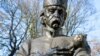 Пам’ятник гетьману України Івану Мазепі в Чернігові 