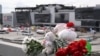 Cvijeće i igračke ispred koncertne dvorane Crocus City u Krasnogorsk, zapadno predgrađe Moskve, 26. marta 2024.