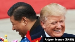 Кытайдын төрагасы Си Цзиньпин менен АКШнын президенти Доналд Трамп. Бээжин, 9-ноябрь, 2017-жыл. 