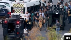 Specijalne policijske snage hapse pučiste, Istanbul, 16. jul 2016.