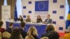 Članovi posmatračke misije Evropske unije (EU) govore na konferenciji za medije u Prištini o svojim početnim nalazima za parlamentarne izbore održane 9. februara na Kosovu, Priština, 11. februar.