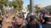 بلدیاتي استازو د فنډونو او اختیاراتو د ترلاسه کولو په موخه پېښور کې مظاهره وکړه