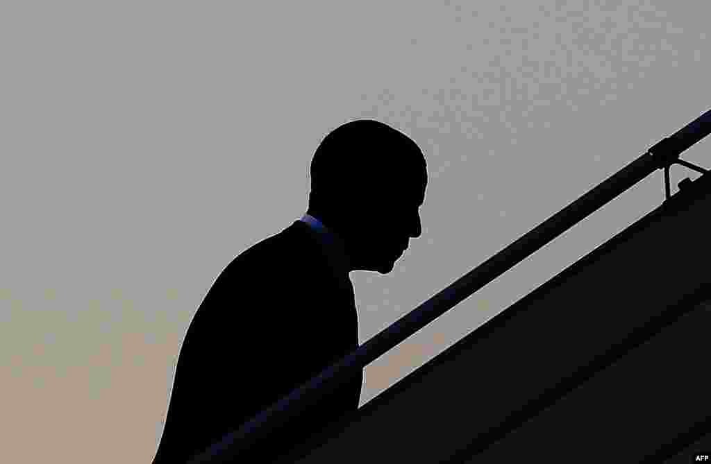 Ameri;ki predsjednik Barack Obama odlazi iz St. Petersburga za Washington DC, nakon učešća u Summitu G20, 6. septembar 2013. Foto: AFP / Jewel Samad