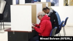 Građani glasaju u BiH, ilustracija