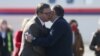 Predsednik Srbije Aleksandar Vučić i predsednik RS Milorada Dodik na sarajevskom aerodromu u martu 2021.