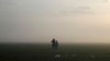 Deca izbeglice u blizini grčko-makedonske granice kod sela Idomeni (1. mart 2016. godine)
