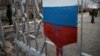 Полудискуссии на полуострове