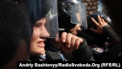 Elite "Berkut" troops take a break during a confrontation with Ukrainian protesters (file photo).