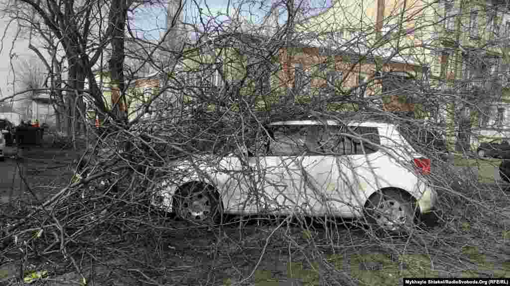 «Ускладнення погодних умов відповідатимуть II (помаранчевому) рівню небезпечності»