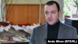 Marin Gherman este directorul Institutului de Studii Politice și Capital Social din Cernăuți, Ucraina.