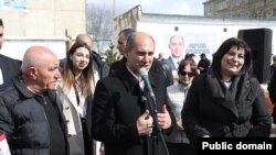Գյումրիի քաղաքապետի ընդդիմադիր թեկնածու Մարտուն Գրիգորյան, արխիվ