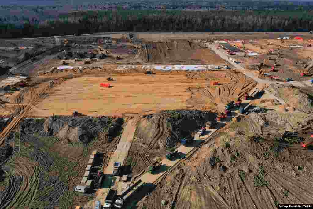 Sobyanin says the new hospital is being built in an area without large apartment blocks and would not pose a danger to the local population.