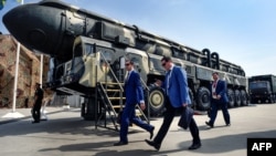 A Russian Topol intercontinental ballistic missile (file photo)