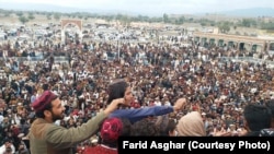 پښتون ژغورنې غورځنګ د جنورۍ ۲۰۱۹ م کال د شمالي وزيرستان د جلسې عکس (ارشېف)