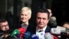 Potrivit presei din Kosovo, partidul actualului premier, Vetvendosje, este favorit la alegerile de duminică.
