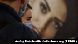Найбільшу кількість виявлених випадків COVID-19 за минулу добу зафіксували в Києві (598), в Одеській (506), Харківській (472), Дніпропетровській (464) областях