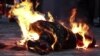 Опудало «російського військового» спалили біля консульства Росії в Одесі (відео)