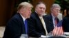 Američki predsjednik Donald Trump (L), državni sekretar Mike Pompeo (C) i savjetnik za nacionalnu sigurnost John Bolton (D), u Hanoju u februaru 2019.