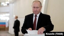 Vladimir Putin na glasanju 8. septembra 