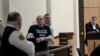 Георгий Руруа считает себя политическим заключенным. В зале суда он появляется в футболке с надписью «политический заключенный 2020», 10 февраля 2020 г.
