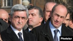 Սերժ Սարգսյան, Ռոբերտ Քոչարյան, արխիվ