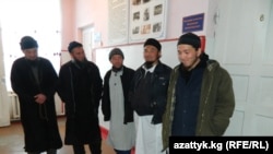 Последователи движения "Йакын инкар", архивное фото.