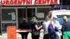 Ispred Urgentnog centra u Sarajevu tokom pandemije
