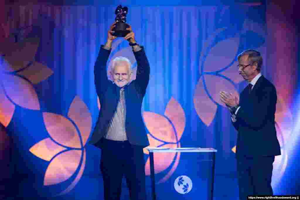 Алесь Бяляцкі атрымлівае прэмію «Right Livelihood Award», Стакгольм, 3 сьнежня 2020