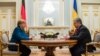 Президент України Петро Порошенко і канцлер Німеччини Анґела Меркель під час зустрічі в Маріїнському палаці, 1 листопада 2018 року